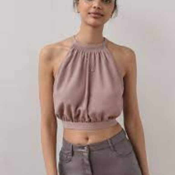 Aritzia Wilfred Cadence blouse - cropped halter back with open back - Picture 12 of 13
